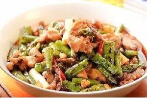 生焖烧椒鸡
