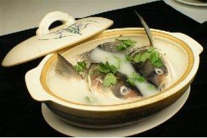 参芪砂锅鱼头的做法