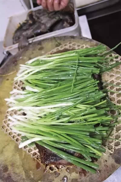 【招牌菜】葱烤鸦片鱼