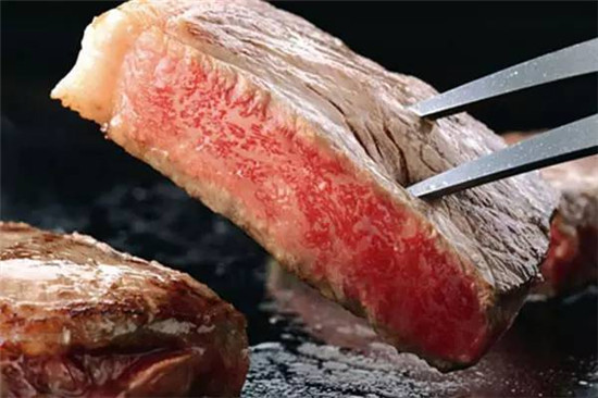【日本和牛】世界上最贵的牛肉.jpg