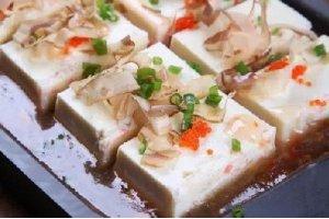 铁板自制海鲜豆腐的做法