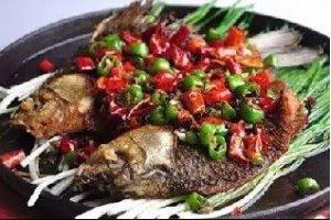 铁板鲫鱼