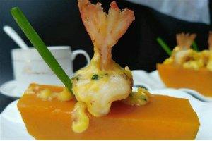 薄荷芝士焗金瓜凤尾虾的做法