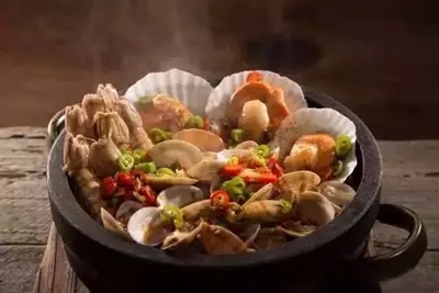 【新派粤菜】沙茶石锅海鲜杂烩