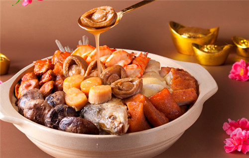 围村盆菜宴——将所有美味纳为一盆，丰俭由人，更接地气！