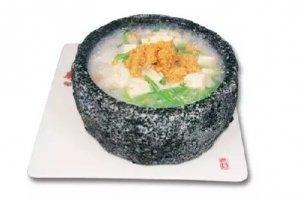 石锅茼蒿烩豆腐的做法