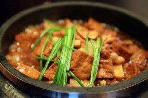 石锅红烧篮豆腐的做法