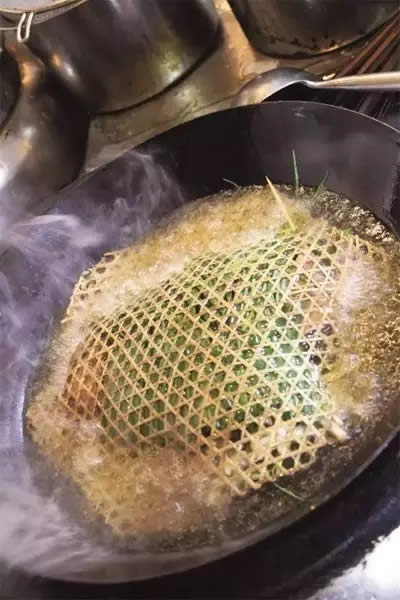 【招牌菜】葱烤鸦片鱼