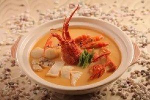 潮式鱼汤银萝龙虾煮海鲜的做法