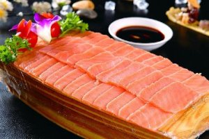 世界各地有哪些三文鱼经典吃法？