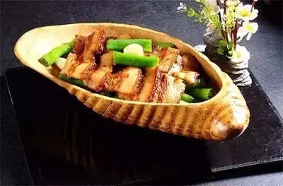 【创新菜】蒜香炒扣肉