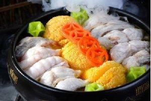 鸡汤鮰鱼饺