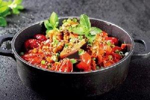 土鸡焖小龙虾