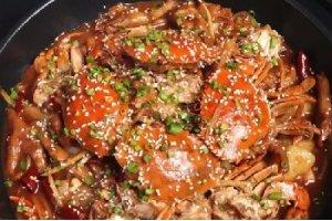 招牌肉蟹煲