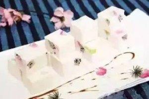 鲜果酸奶鱼冻