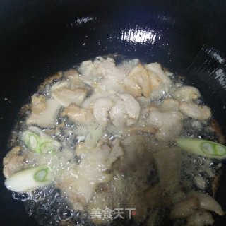 五花肉炖东北油豆的做法步骤：5