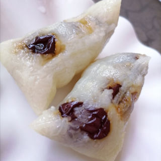 红枣甜粽 蜜枣粽子 四角粽子的做法 端午节粽子 粽子的包法的做法