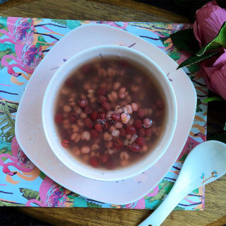 红豆薏米水的做法