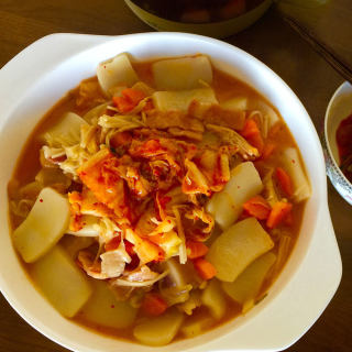韩式辣白菜炒年糕的做法