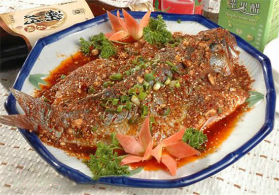 六月吃什么？时令海鲈鱼最鲜！一文教你如何分辨海鲈鱼与淡水鲈鱼！