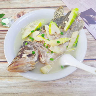 竹笋鳜鱼汤的做法