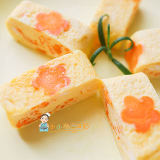 9个月以上辅食胡萝卜花朵厚蛋烧