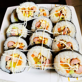 家庭寿司-开心时候与你共享的做法
