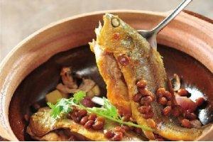砂锅生焗黄鱼的做法