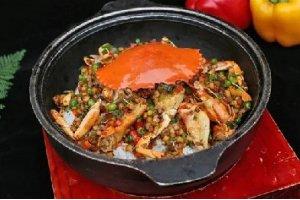 石锅肉碎焖肉蟹的做法