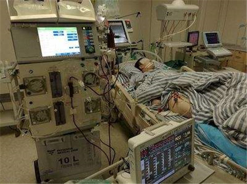 厨师人脸识别方能入厨房、AI识别不规范行为……升级版“明厨亮灶”首亮相！