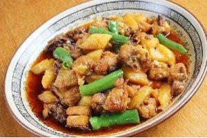 土豆烧鸡的做法