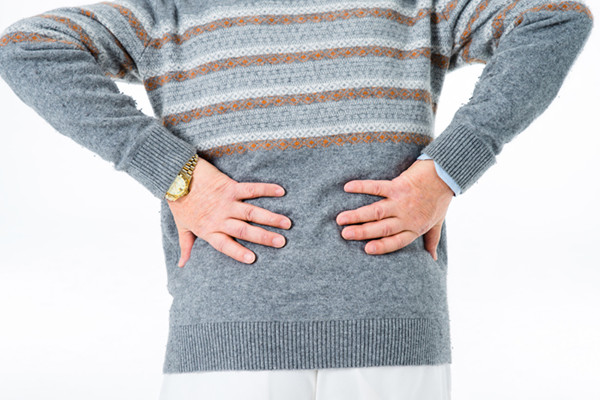 背痛是什么原因 背痛怎么缓解
