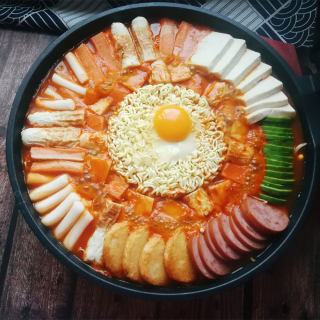 韩式部队火锅
