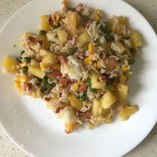 教你做好吃的菠萝炒饭