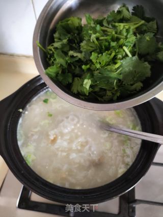 萝卜瑶柱排骨粥的做法步骤：9