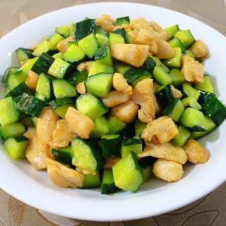 鸡胸肉炒青瓜