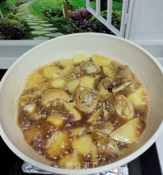 鸡腿炖土豆的做法步骤：2