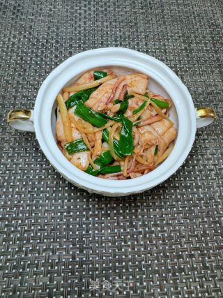 干锅仔姜鱿鱼的做法步骤：13