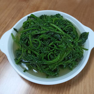 清炒菊花叶