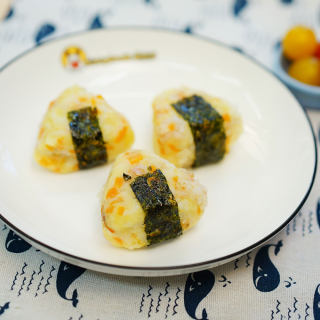 鲜虾土豆泥饭团